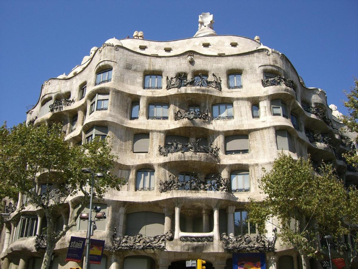 Girona - Modernist Apartments Next To Paseo De Gracia ברצלונה מראה חיצוני תמונה